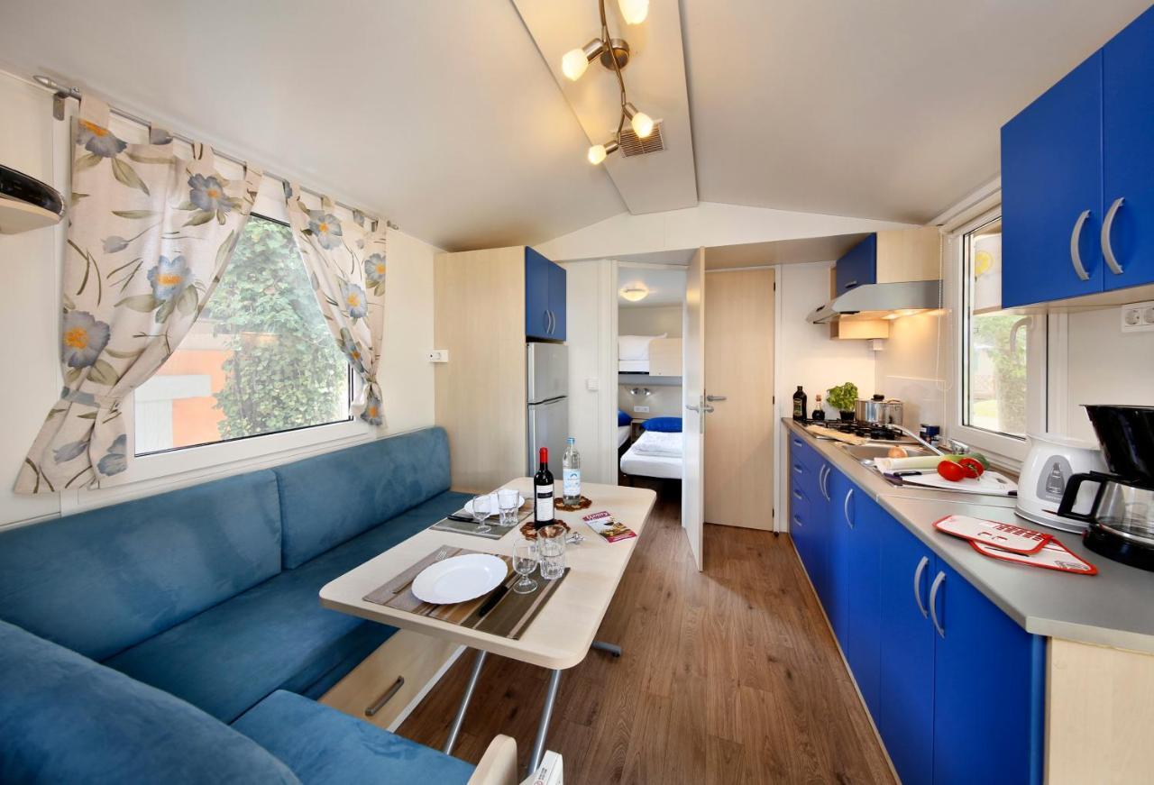 Albatross Mobile Homes On Valamar Camping Lanterna Tar-Vabriga Extérieur photo